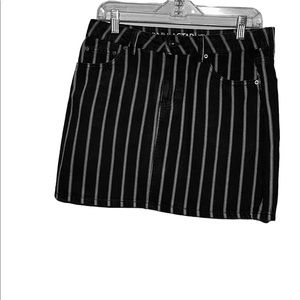 Vanilla Star Stripe Mini Skirt Size- 9(juniors)